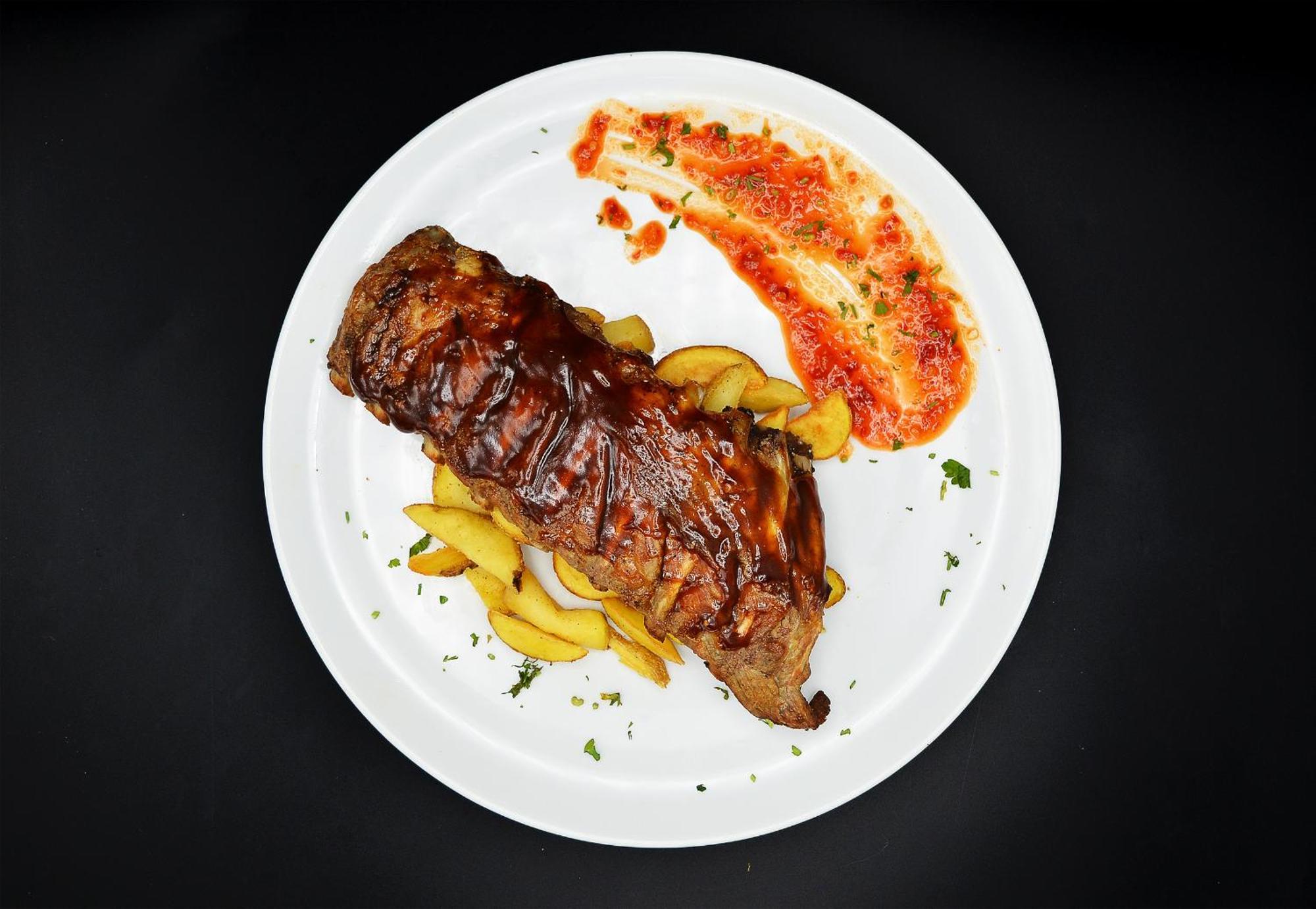 Pensiune & Restaurant Victoria Пэлтиниш Экстерьер фото
