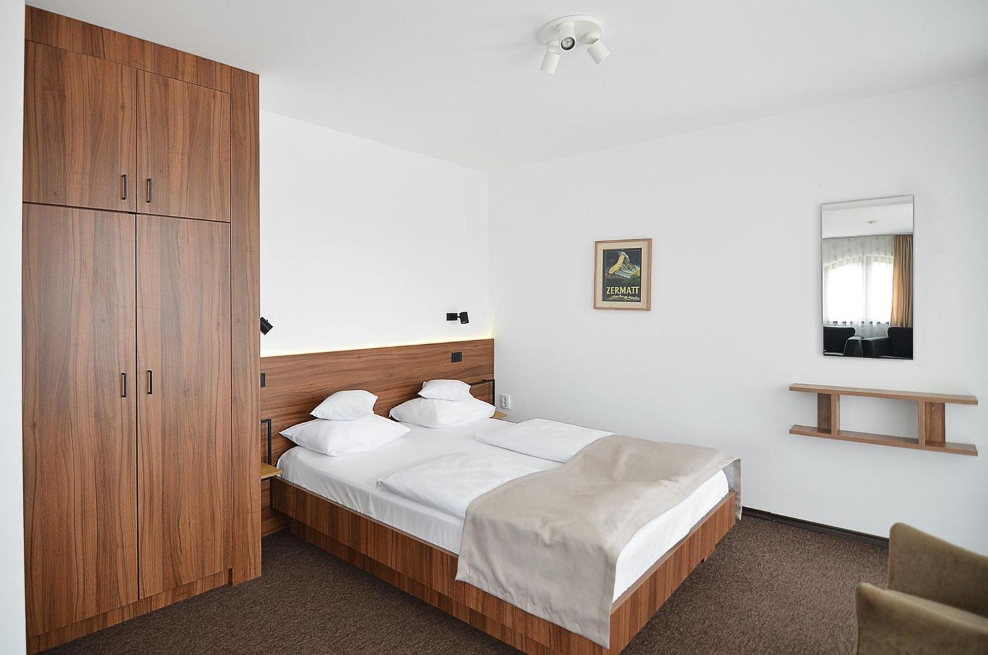 Pensiune & Restaurant Victoria Пэлтиниш Номер фото
