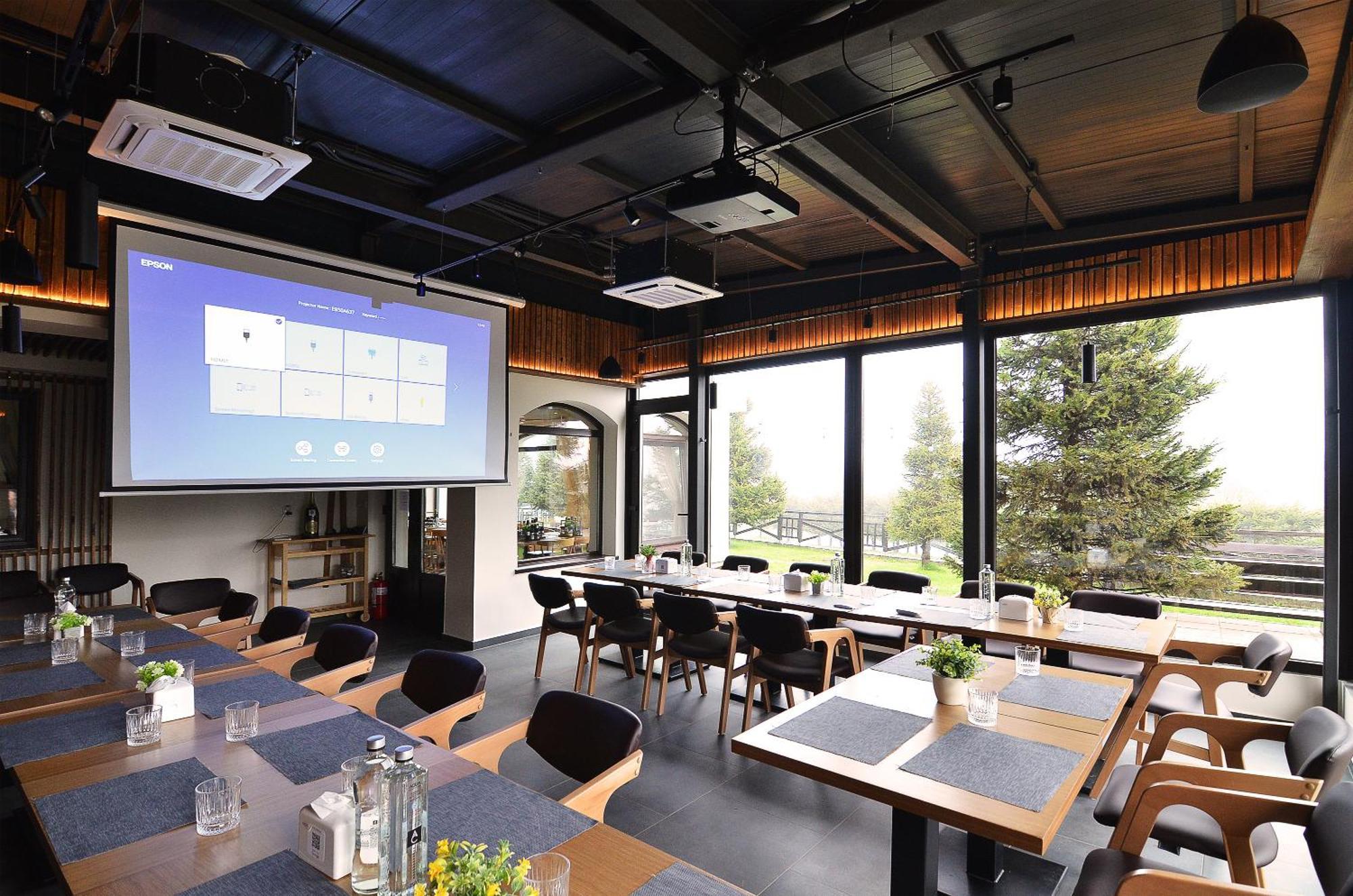 Pensiune & Restaurant Victoria Пэлтиниш Экстерьер фото